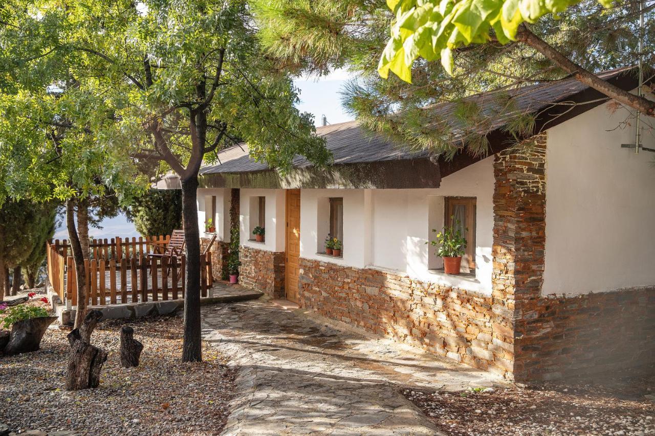 El Paraje Del Chef Laroles Екстериор снимка
